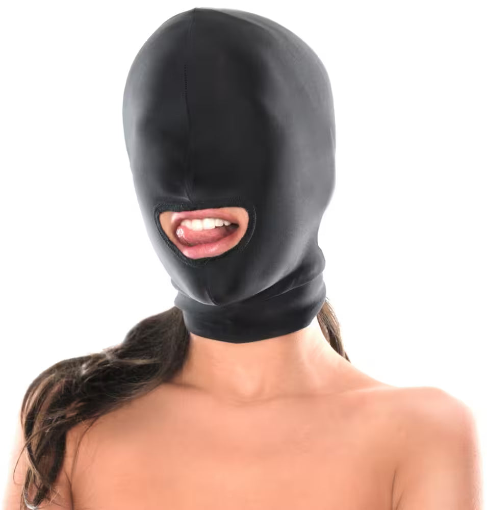 Sensual balaclava with reduced perception