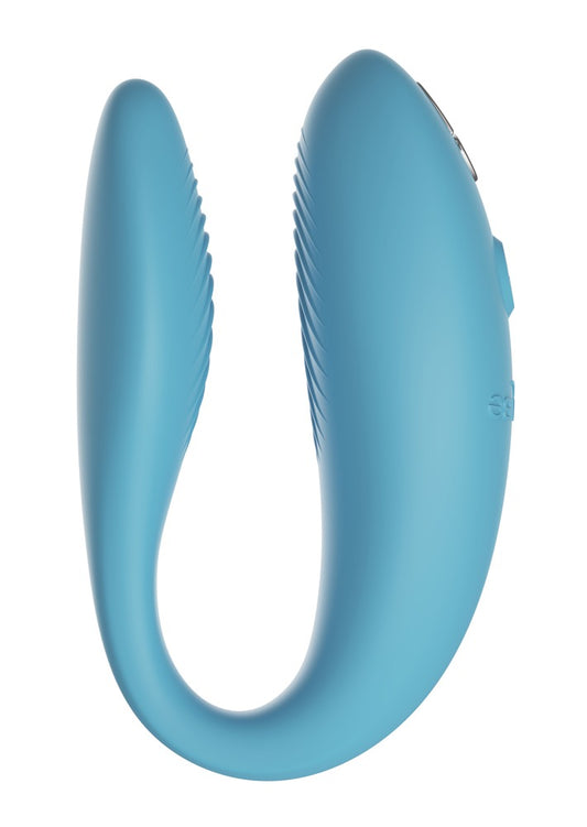 We-Vibe Sync Go Flexible Couple Vibrator in Turquoise